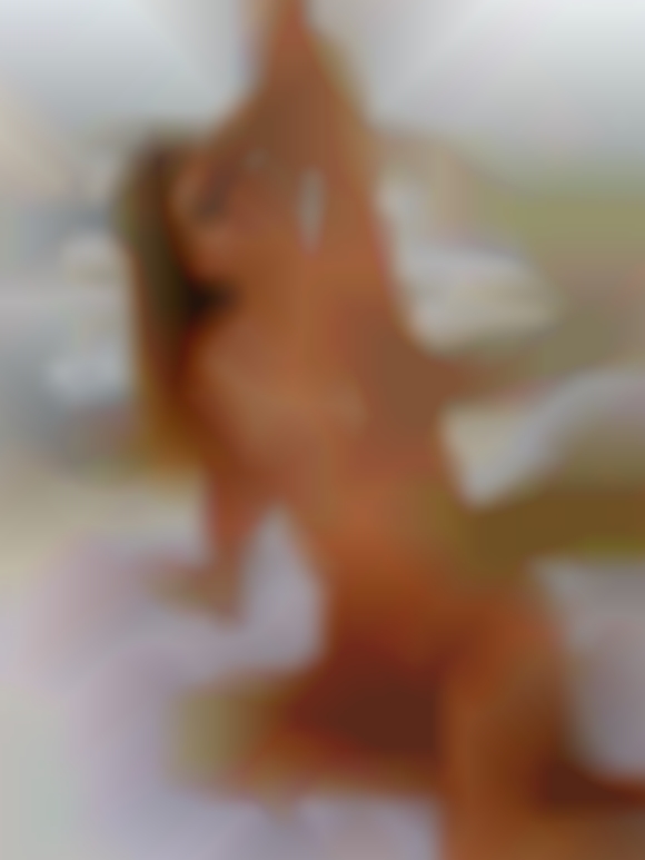 Woman contacts masturbating hook togeter in Columbus OH.